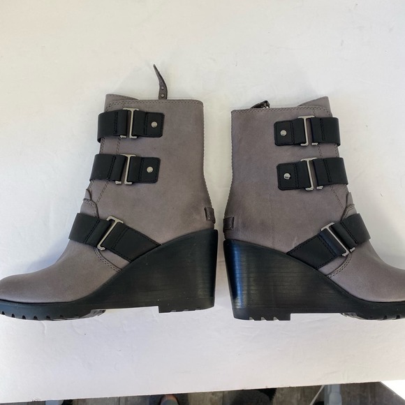 Sorel After Hours Wedge Moto Bootie Gray Buckle Zip Up Womens Size 7.5 - Picture 5 of 16